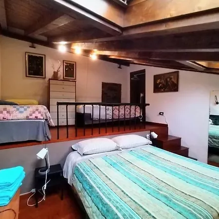 Family&group Attic Late Check-in Free Luggage Appartement