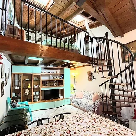 Family&group Attic Late Check-in Free Luggage Appartement Como